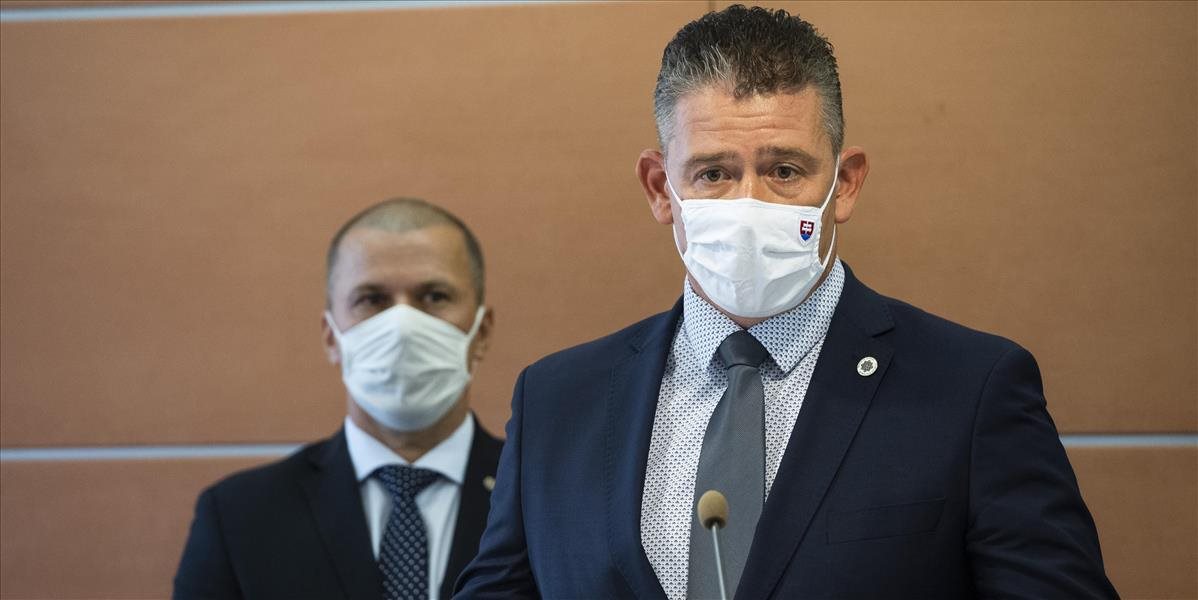 Minister Mikulec predstavil nového dočasného policajného prezidenta