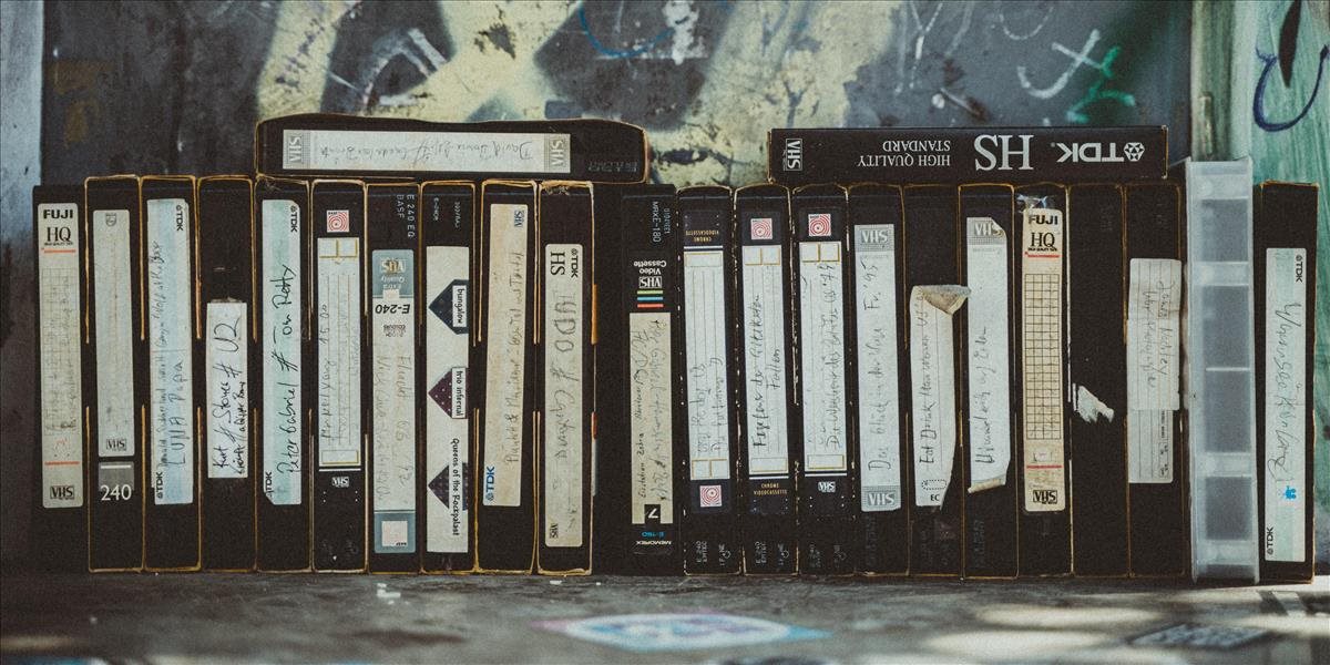 Usáma bin Ládin mohol posielať tajné odkazy v pornofilmoch, odhaľuje dokument