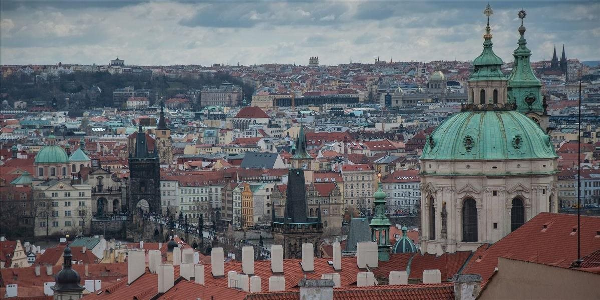 V Čechách pribudol rekordný počet infikovaných, nemocnice evidujú aj nárast hospitalizovaných
