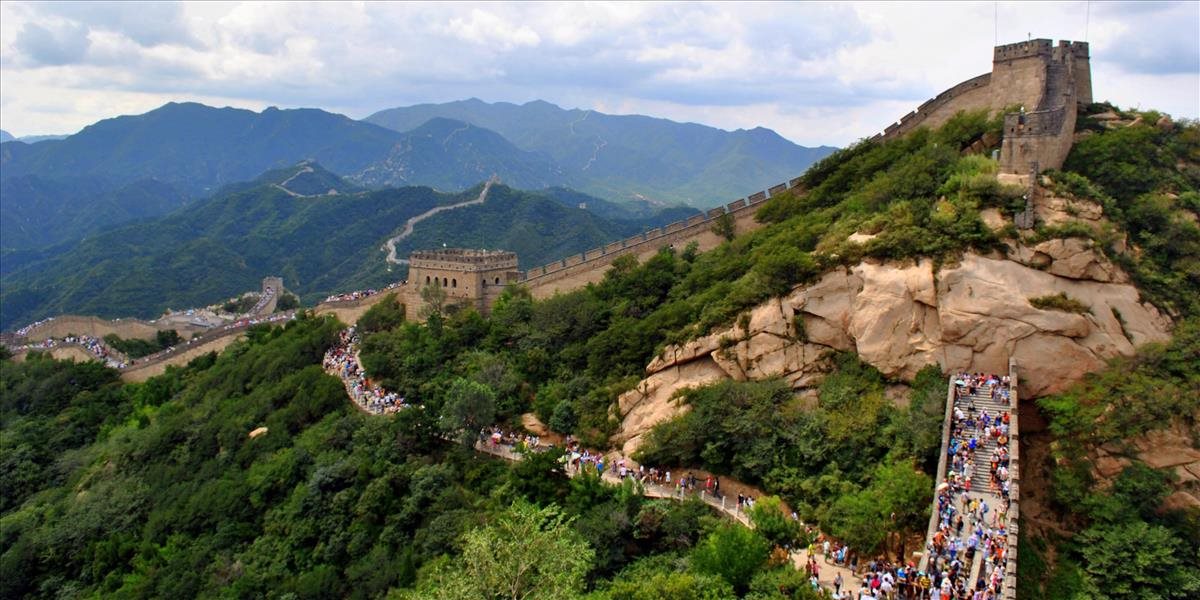 V Číne majú napodobeninu Veľkého čínskeho múru, turisti si ho mýlia