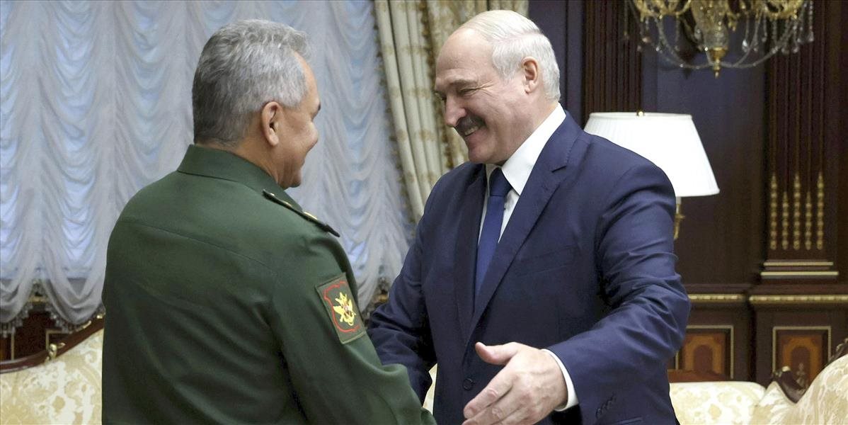 Ruské vojenské jednotky na čele s ministrom obrany vstúpili do Bieloruska