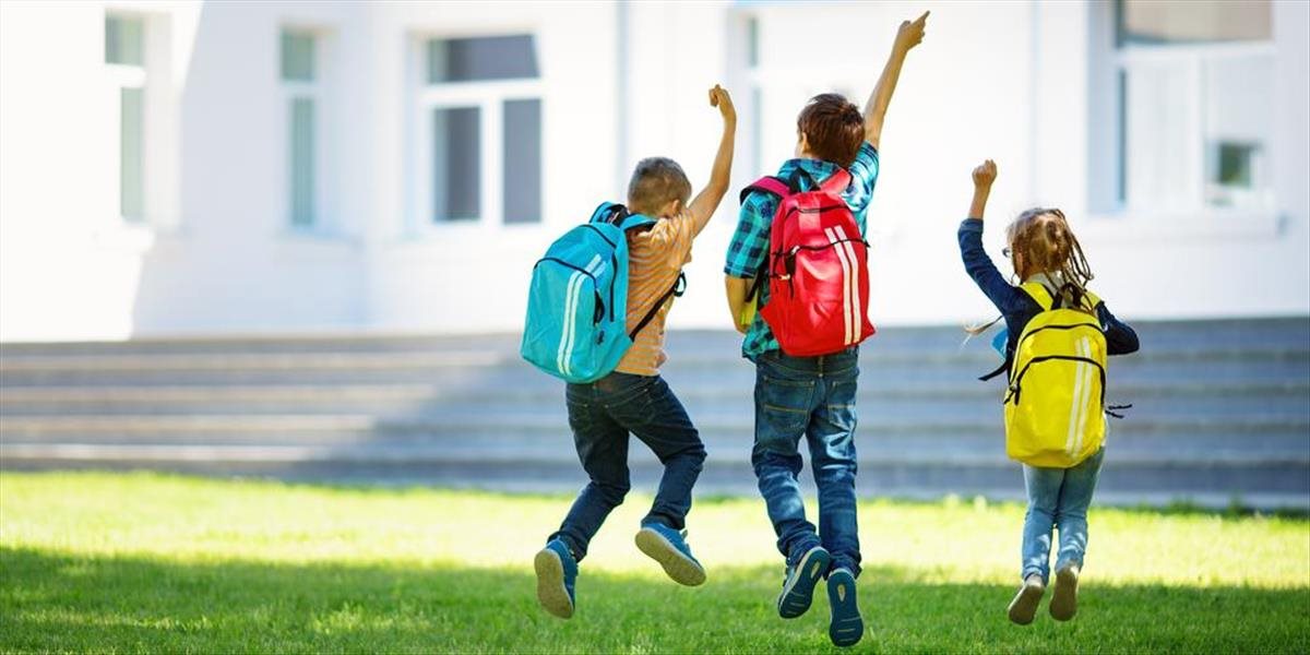 Zdravie dieťaťa na 1. mieste – ako vybrať správny školský batoh?