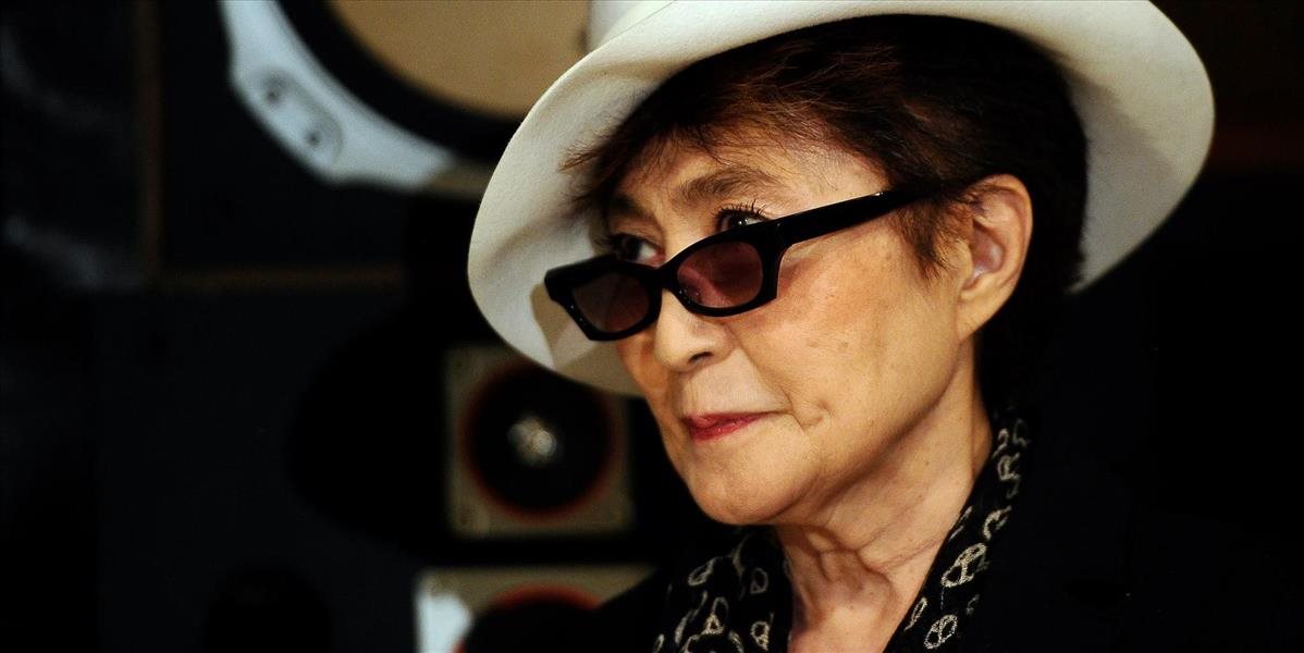 Yoko Ono sa po 40-tich rokoch ospravedlnil vrah jej manžela Johna Lennona