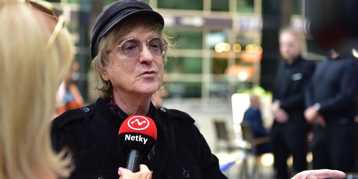 REPORTÁŽ: Meky Žbirka pokrstil 3CD THE BEST OF a Songbook, na jeho podpis čakali desiatky fanúšikov!