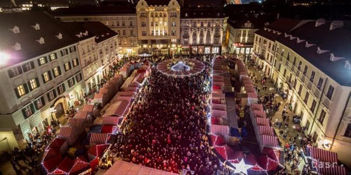 Žiadna vôňa pečenej klobásy či punču, bratislavský magistrát zrušil tohtoročné vianočné trhy