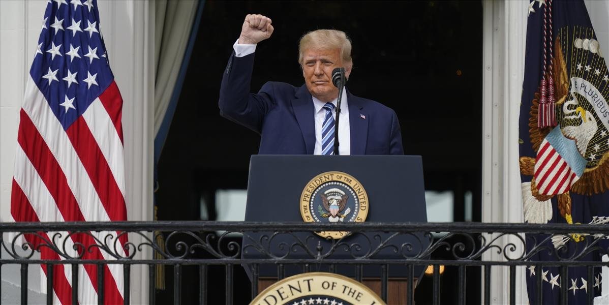 Donald Trump už nie je pozitívny na COVID-19, prihovoril sa voličom z Bieleho domu