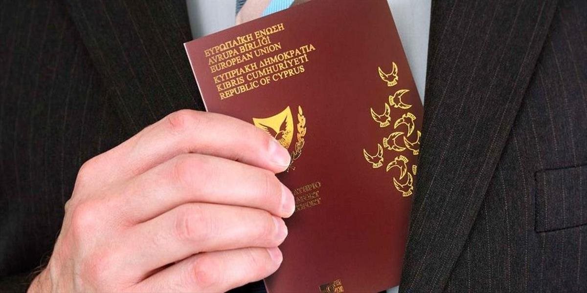 Na Cypre sa začali protivládne protesty, vysokí funkcionári dlhé roky predávali zločincom takzvané zlaté pasy