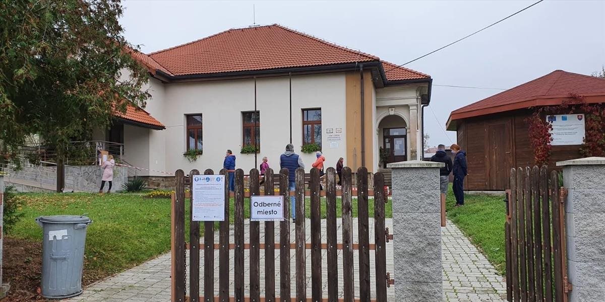 Milan Krajniak počas testovania zásoboval aj sladkými dobrotami