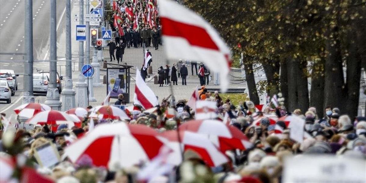 Lukašenkovi vypršalo ultimátum, Bielorusko vstúpilo do generálneho štrajku