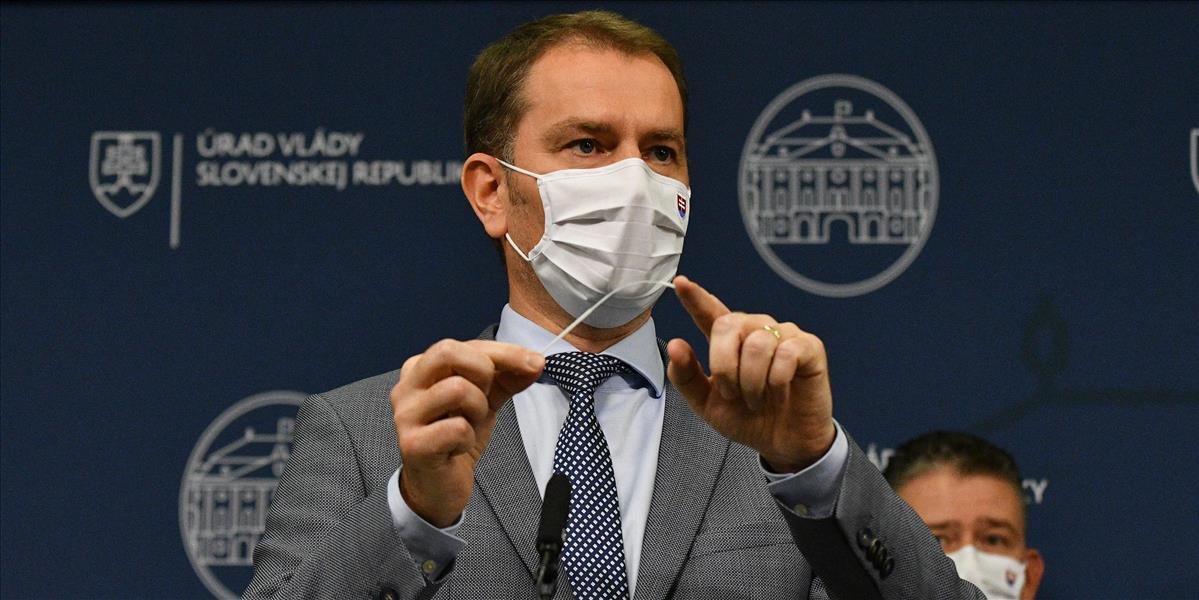 Premiér pripustil, že ak sa na celoplošnom testovaní nezúčastní dostatok zdravotníkov, prevádzky ostanú zatvorené aj budúci týždeň