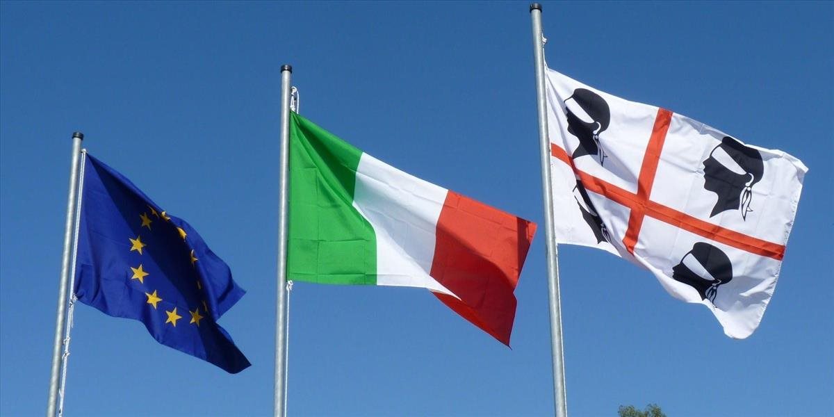 Utopilo sa 74 utečencov z Lýbie, ktorí sa na lodi pokúšali dostať do Európy