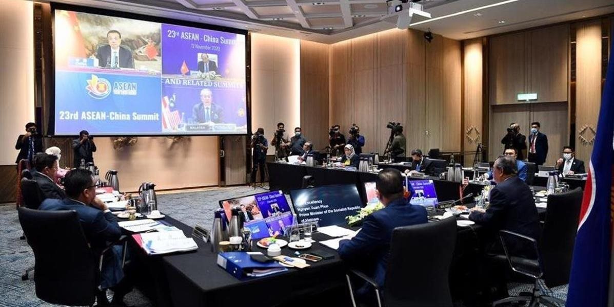 V Ázii vznikla najväčšia obchodná dohoda na svete, podpísalo ju až 15 krajín