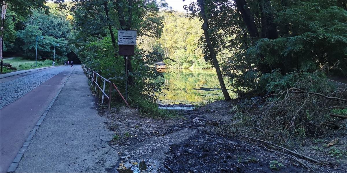 Na Železnej studničke v Bratislave bola ukončená rekonštrukcia cesty aj chodníkov