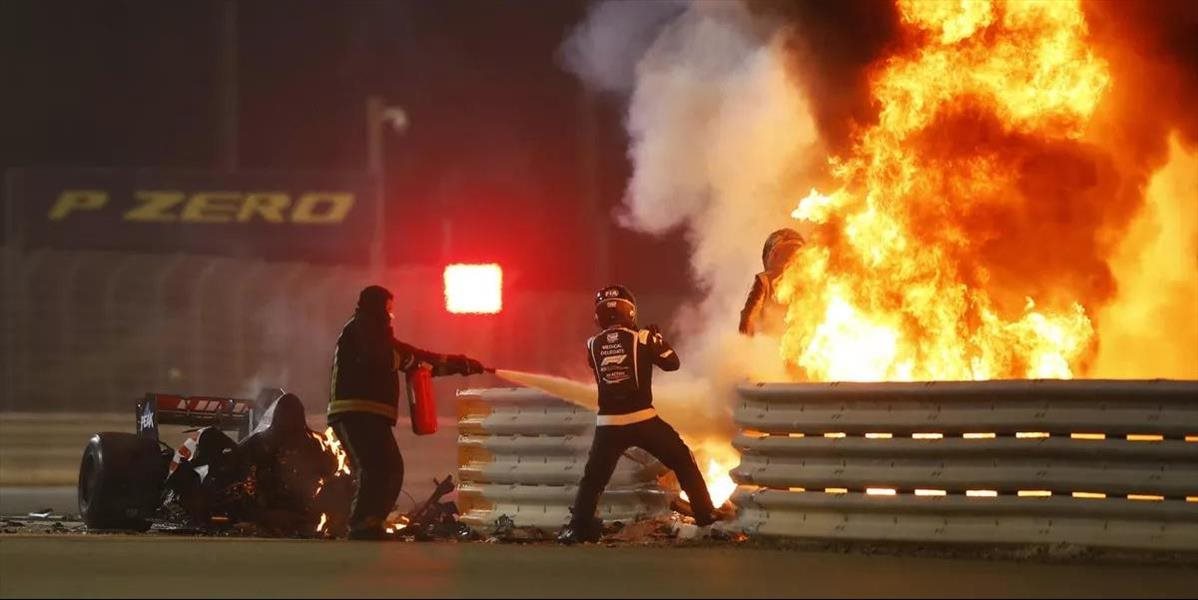 Hrôzostrašná nehoda počas pretekov F1, monopost sa ocitol v plameňoch!
