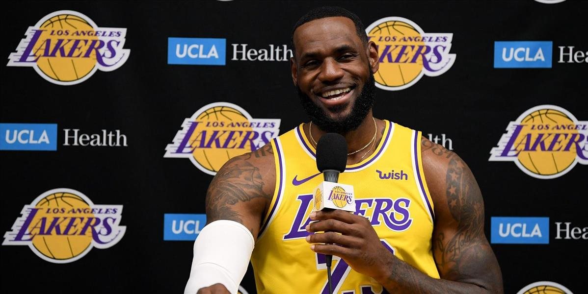 LeBron James ostáva v Lakers, za dve sezóny zarobí viac ako 80 miliónov dolárov