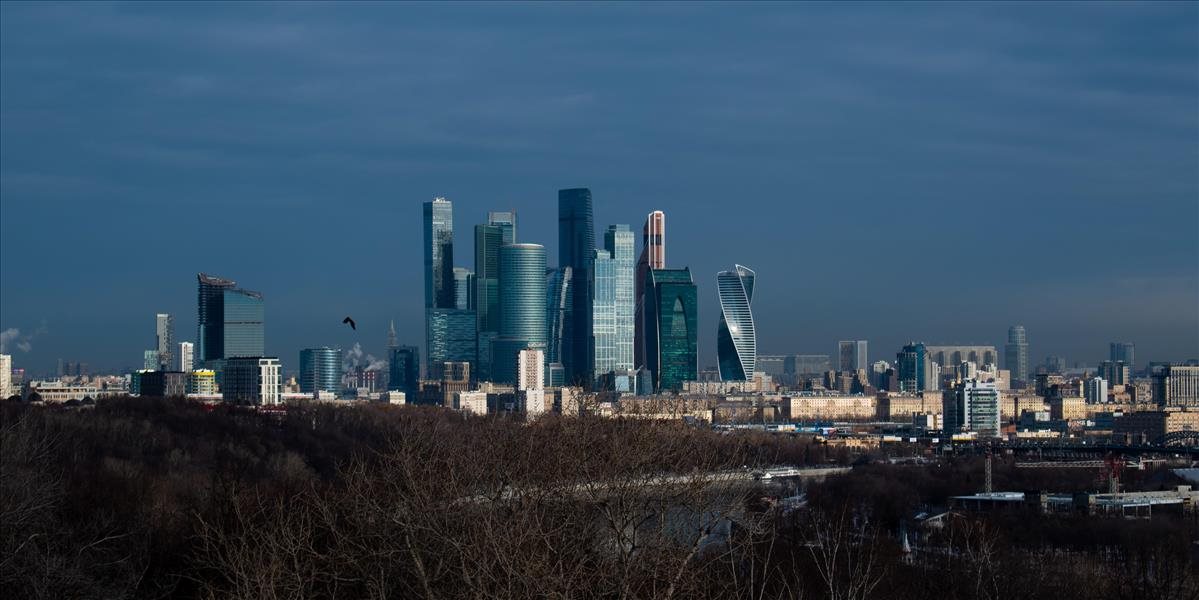 V Rusku proti koronavírusu zaútočila armáda. Neuveríte, čo urobila na príkaz Putina