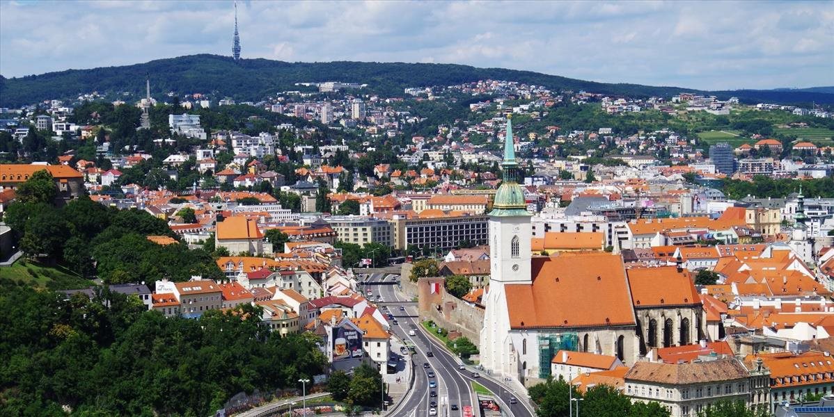Situácia na Slovensku sa zhoršuje, čo hovorí na pribúdajúce počty v Bratislave primátor Vallo?