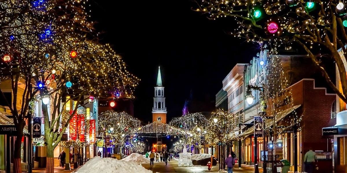 Betlehemské svetlo už aj v Prešove. Čo o ňom hovoria legendy?