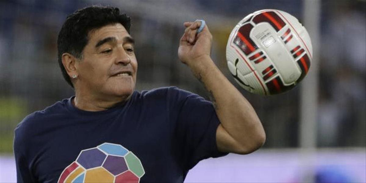 Diego Maradona mal podľa jeho ošetrujúceho lekára spáchať samovraždu