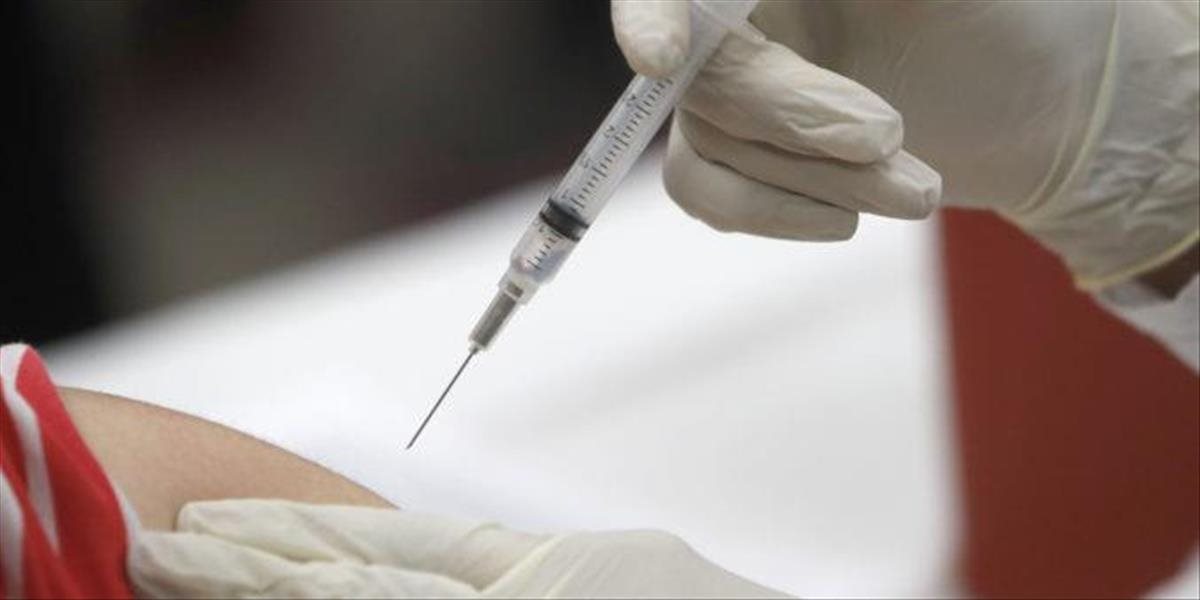 V Británii podstúpilo vakcináciu proti novému koronavírusu už viac ako 600 tisíc ľudí