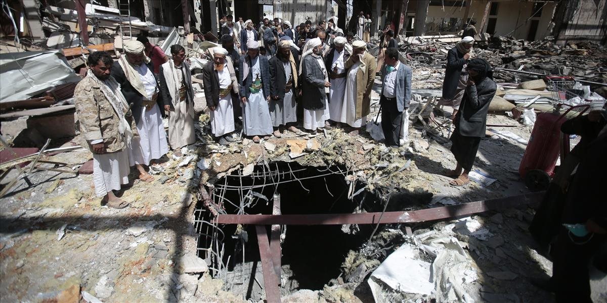 Dráma v Jemene: Útok na vládnu delegáciu neprežilo minimálne 25 ľudí, ďalších sto utrpelo zranenia