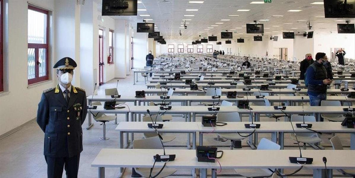V Taliansku sa koná najväčší súdny proces za posledné desaťročie