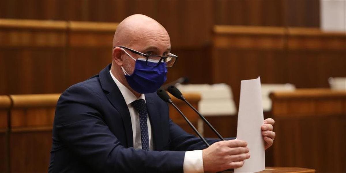 Ministerstvo žiadalo od hygienikov výnimky pre športovcov či študentov, všetky boli schválené