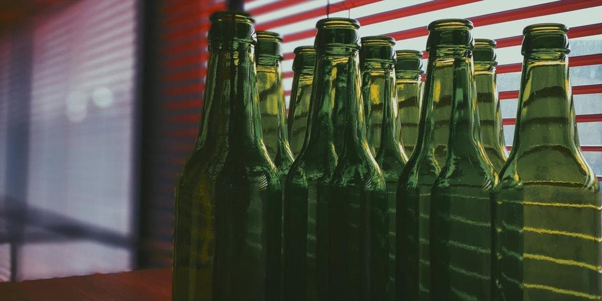 KURIÓZNA KRÁDEŽ: Zlodeji ukradli viac ako 300 prázdnych pivových fliaš
