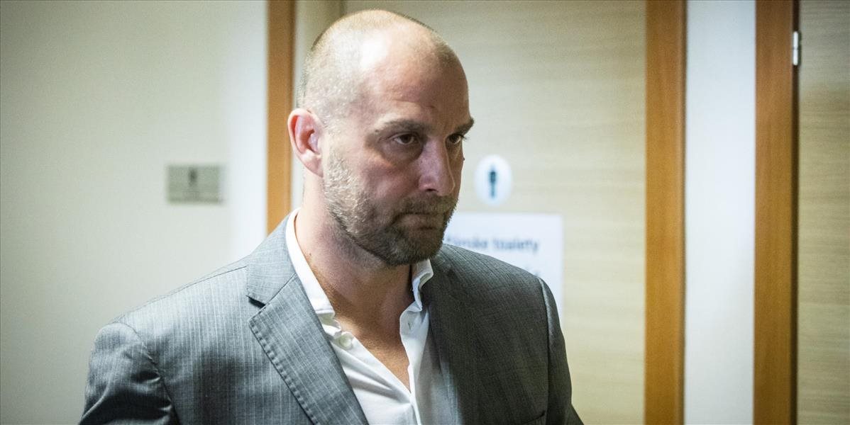 Nitriansky oligarcha Norbert Bödör ostáva vo väzbe minimálne do apríla. Súd zamietol jeho sťažnosť