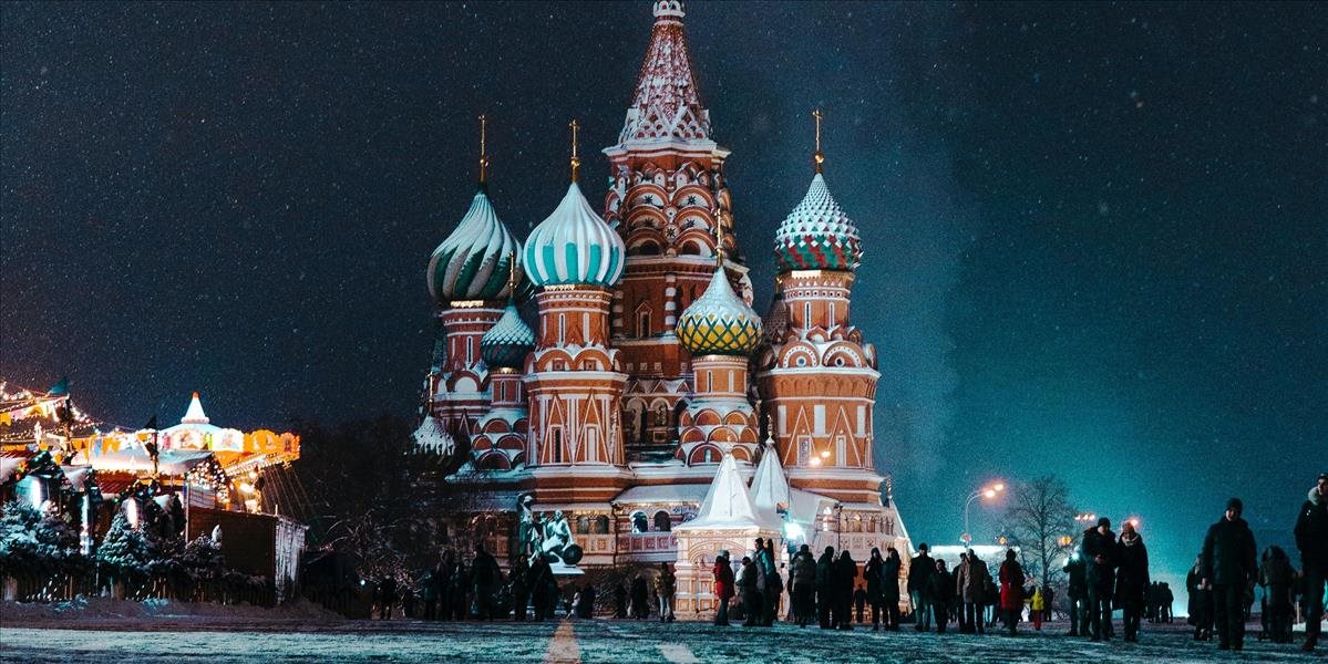 Kremeľ vyhostil troch európskych diplomatov