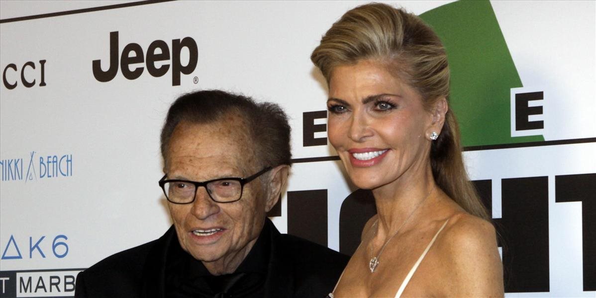 Vdova po Larrym Kingovi napadla manželov závet. S jeho deťmi sa súdi o dedičstvo