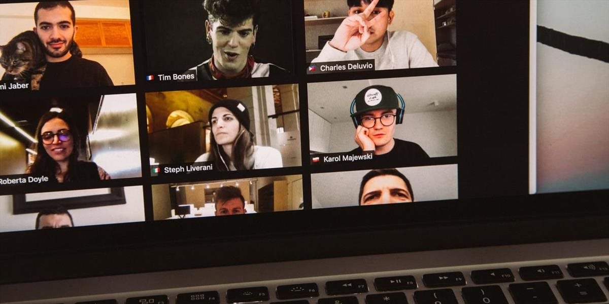 Firma Zoom Video Communications zarobila na pandémii. Ich medziročný zisk prudko stúpol