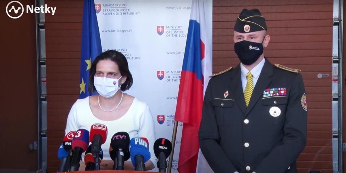 REPORTÁŽ: Kolíková vymenovala riaditeľa ZVJS. Obvinený v kauze Dobytkár je prvá obeť covidu vo väzniciach