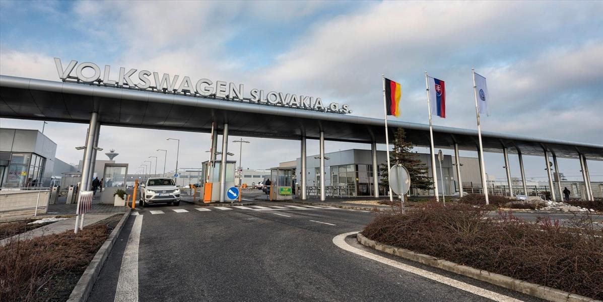 VIDEO Volkswagen Slovakia pri Bratislave hľadá nových zamestnancov, je tu voľných vyše 100 pracovných miest