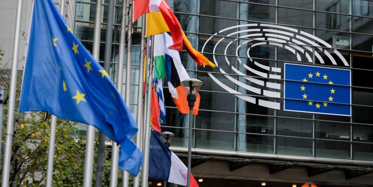 Traja katalánski separatisti prišli o imunitu, odobral im ju Európsky parlament