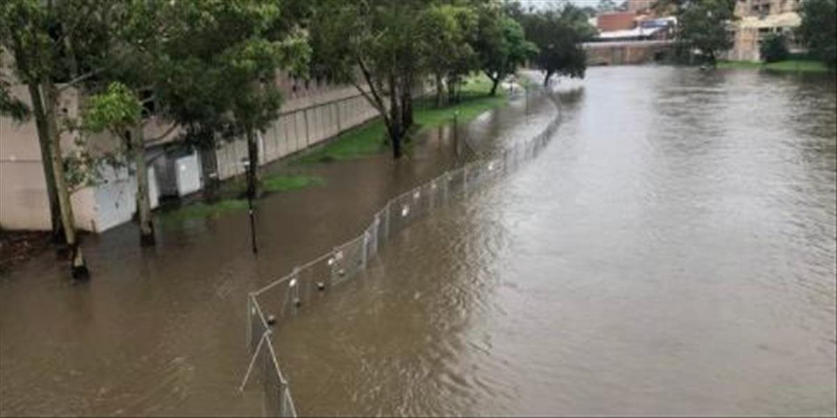 Nový Južný Wales zasiahli najhoršie záplavy za uplynulé desaťročia