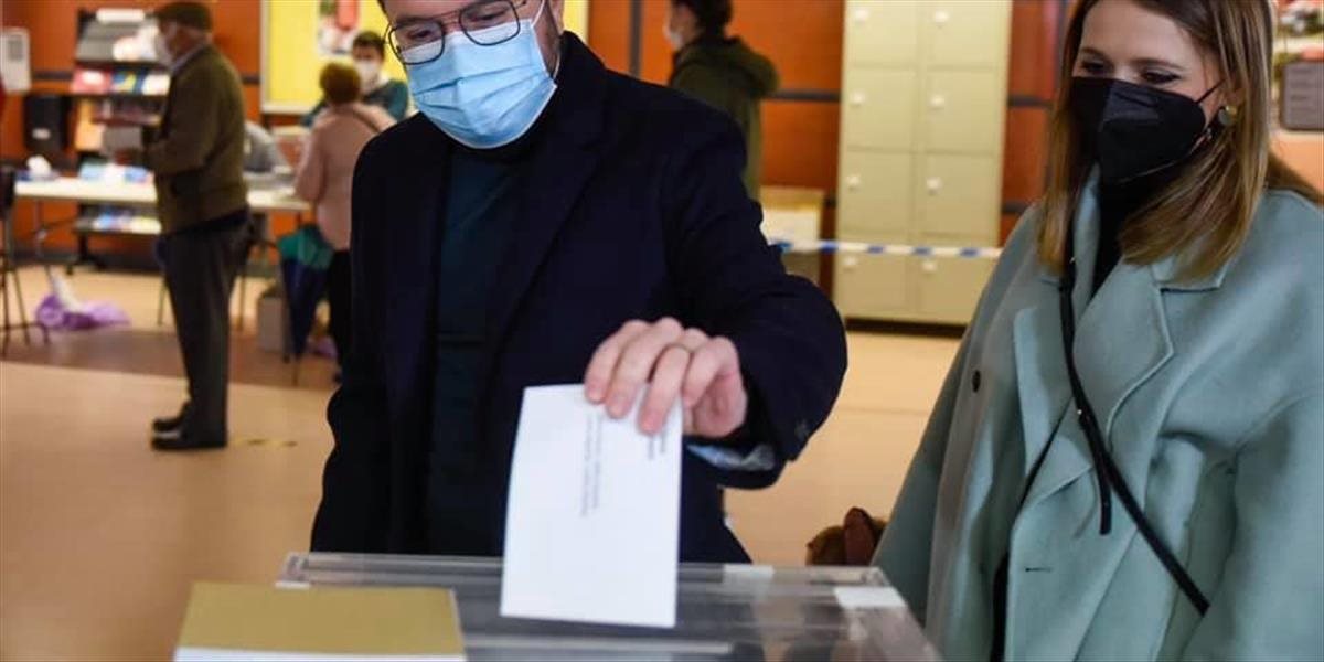Separatistický katalánsky politik neuspel s pokusom o znovuzvolenie za lídra španielskeho regióna