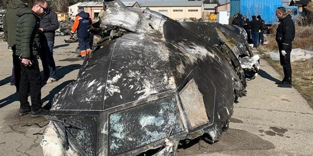 V súvislosti so zostrelením ukrajinského lietadla obvinili desiatich funkcionárov