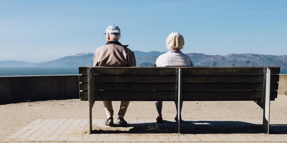 Vo väčšine krajín Európskej únie vlani klesla očakávaná dĺžka života