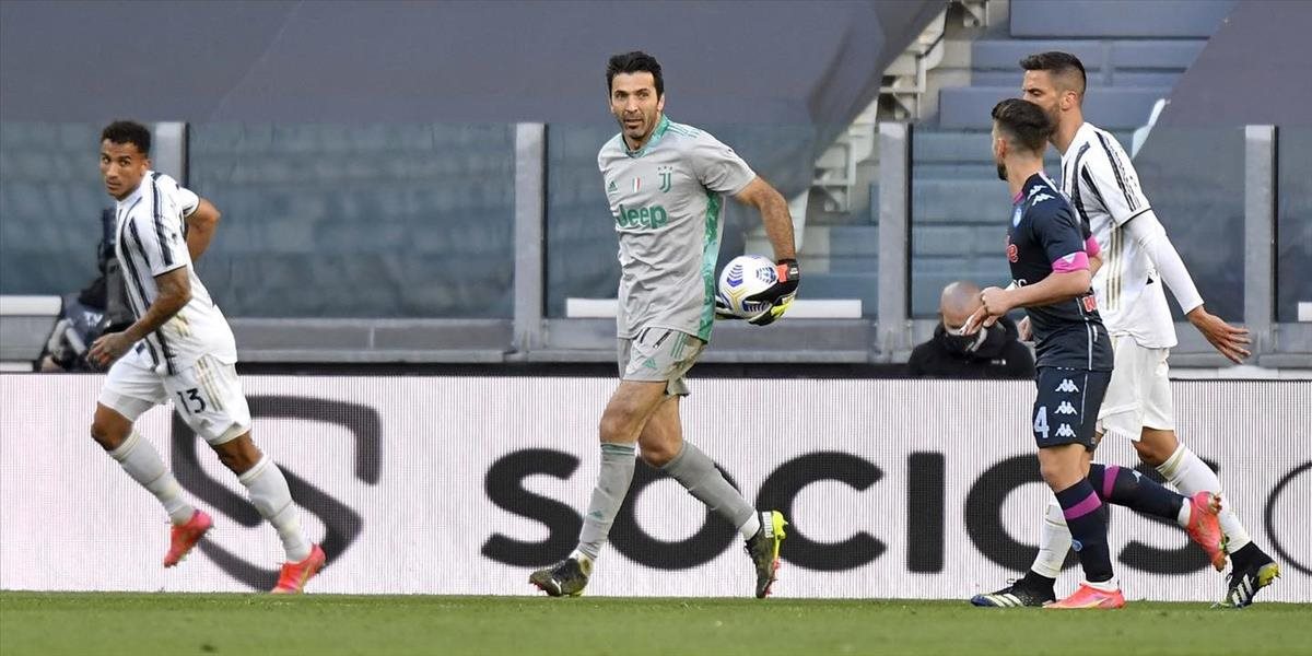 Juventus porazil Neapol, médiá ospevujú „nekonečného“ Buffona