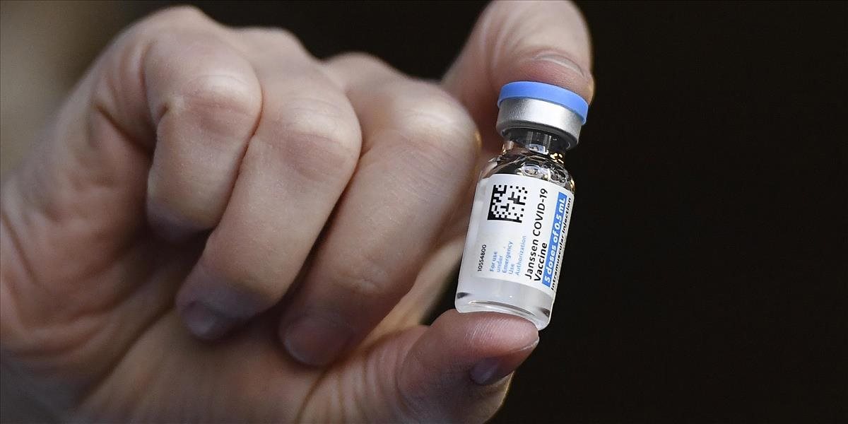 AKTUALIZOVANÉ: EMA potvrdila vznik krvných zrazenín po očkovaní vakcínou Johnson & Johnson. Stále ju však považuje za bezpečnú