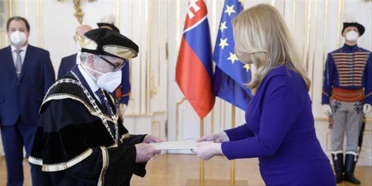 Prezidentka vymenovala do funkcie rektora Paneurópskej vysokej školy Juraja Sterna