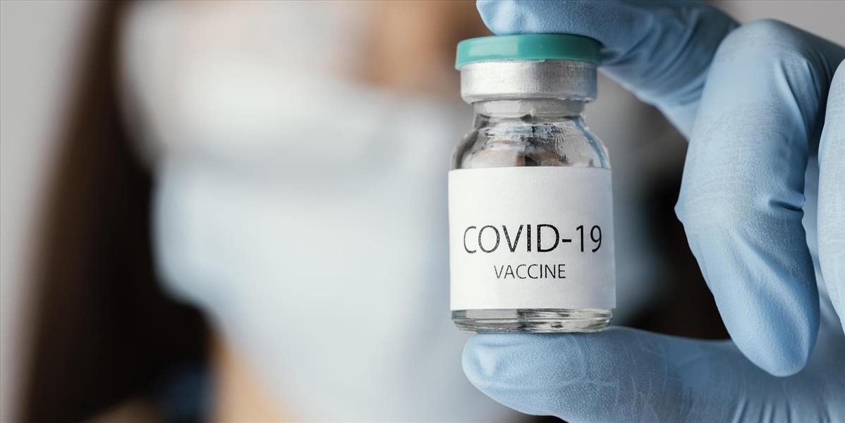 Slováci stále nedôverujú vakcínam proti COVID-19, očkovanie by odmietla takmer štvrtina opýtaných