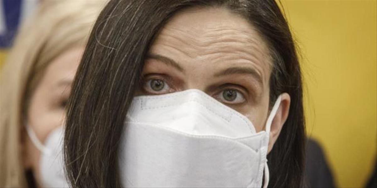 Nezaradení poslanci a  strana Hlas-SD podporia odvolanie Kolíkovej z funkcie ministerky