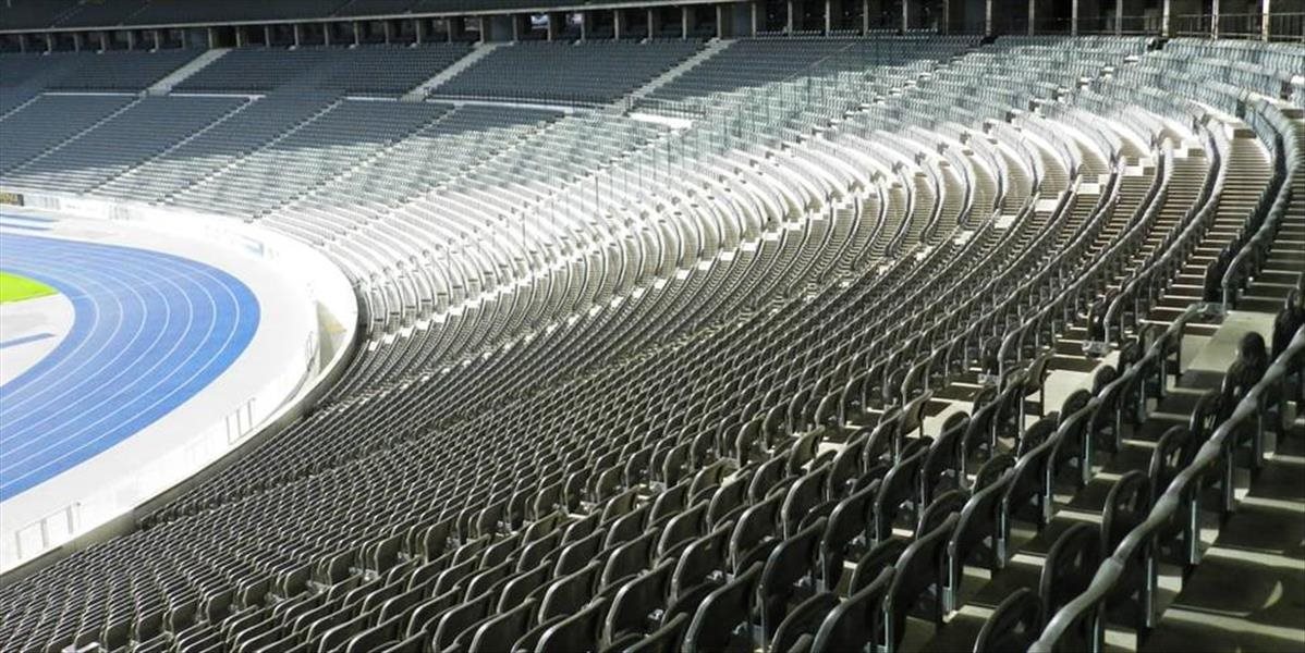 Od soboty smú na zápasy klubov registrovaných pod športovými zväzmi zavítať aj diváci