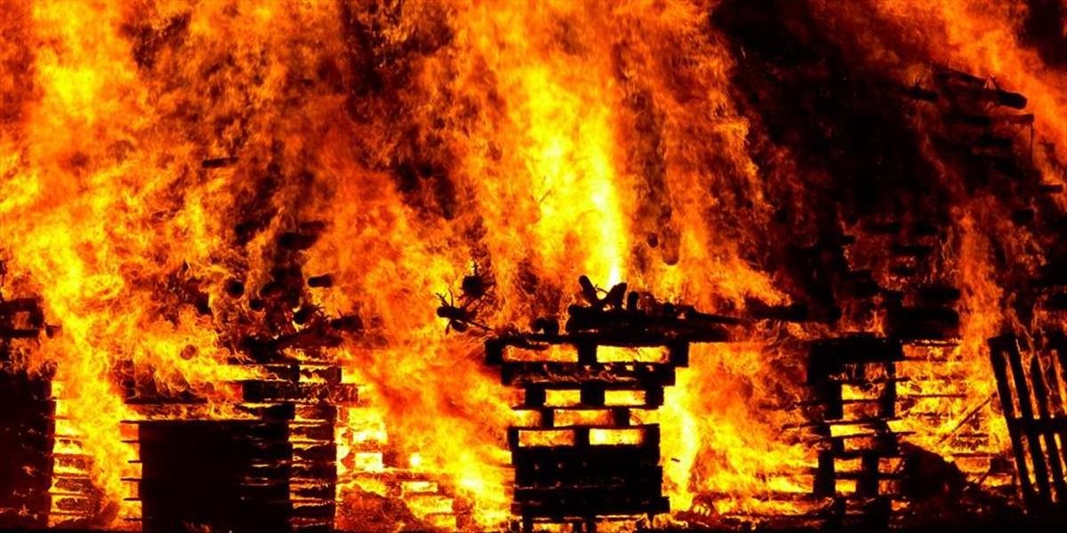 V noci horelo v Ružomberku až šesť rodinných domov