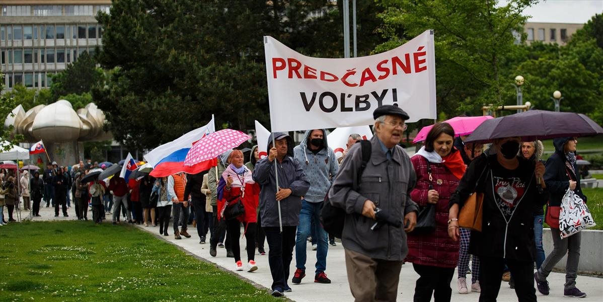 Konal sa protivládny prostest na Námestí slobody v Bratislave