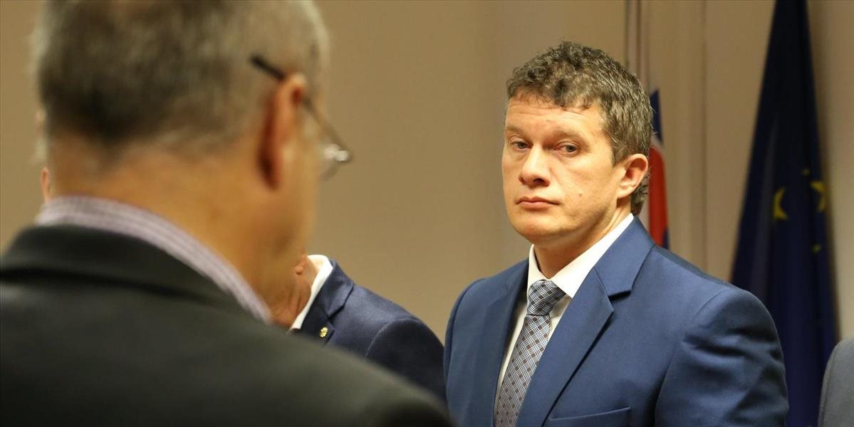 Bývalý šéf NAKA Branislav Zurian netuší, z čoho je obvinený. Je pripravený sa postaviť pred vyšetrovateľa