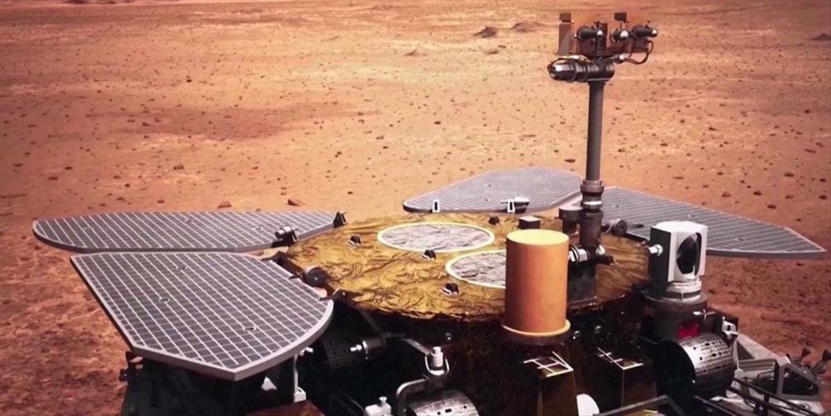 Čínsky rover úspešne vystúpil na povrch Marsu! Doteraz sa to podarilo len jednej krajine