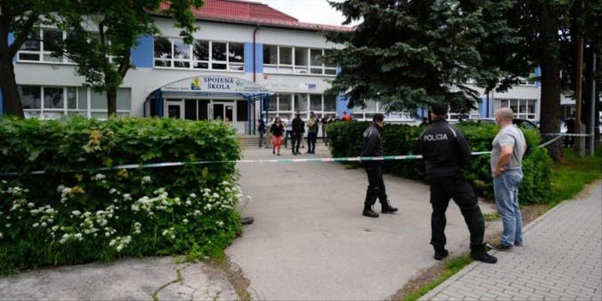 Škola vo Vrútkach, ktorá sa stala terčom útoku, dostala výhražný list